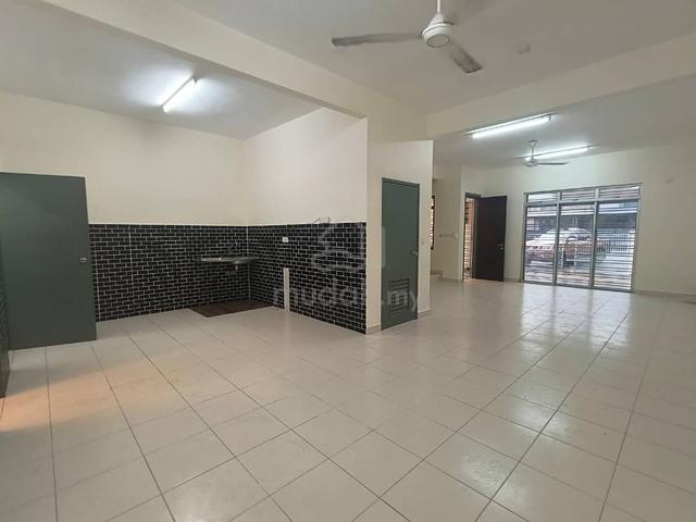 Double Storey House House For Rent at Bukit indah 1