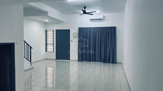 Taman Lestari Perdana,Puchong Double storey Terraced for rent 1