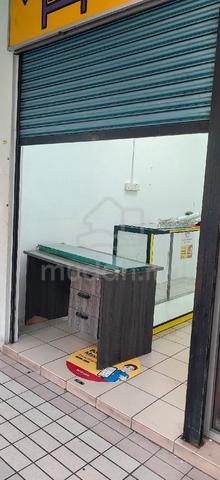 Api-Api Center Shop Lot forRent 1