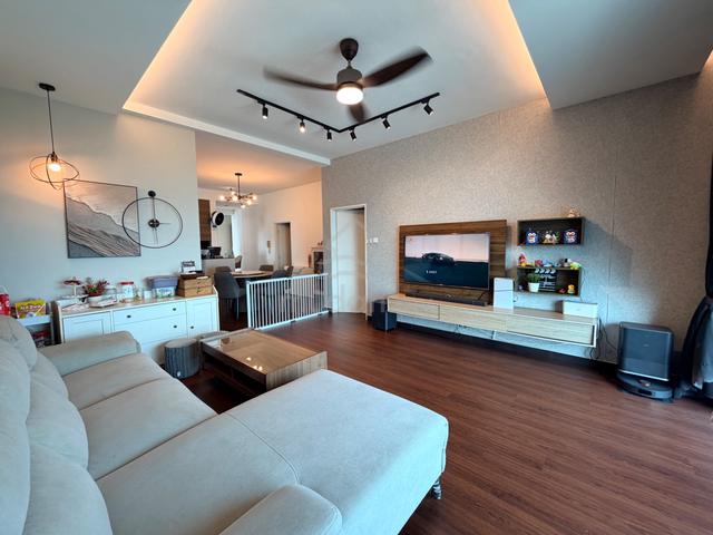 Sky Peak Residences 1