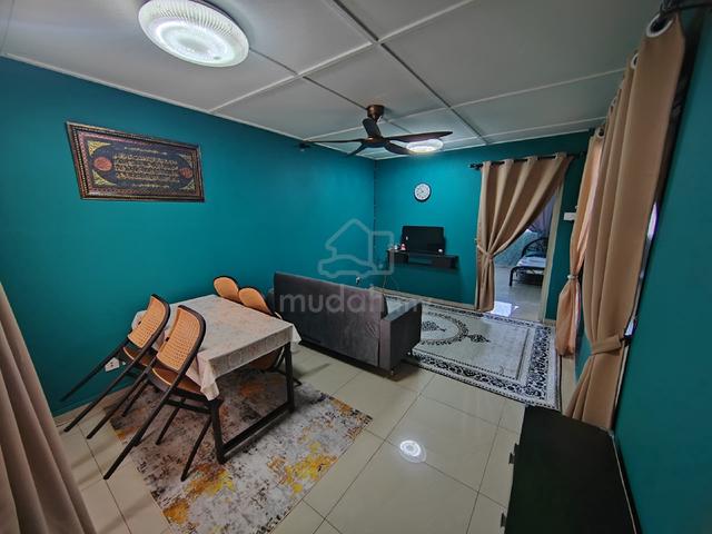 Sharing Room | Female | LRT Taman Melati 1