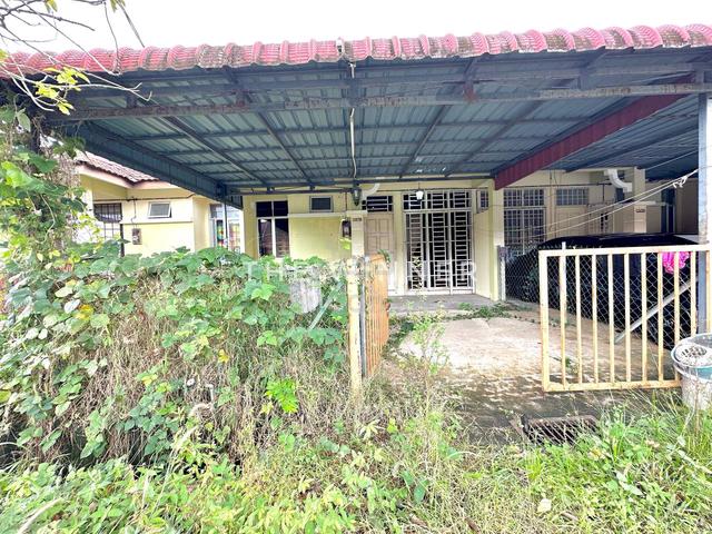 Kok Lanas Teres Dekat Matrikulasi di Taman Merbau Utk dijual 1