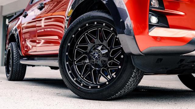 Isuzu D-Max Terrain 3.0 DMAX F.LIFT 4WD S.RIM 2023 - 5