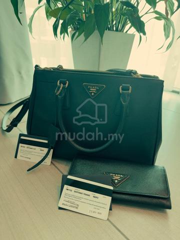 Prada Saffiano Lux BN1801 & Saffian Triang Wallet - photo 4 of 4