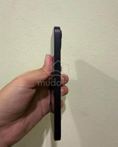 Apple iPhone 13 128 GB - photo 3 of 5