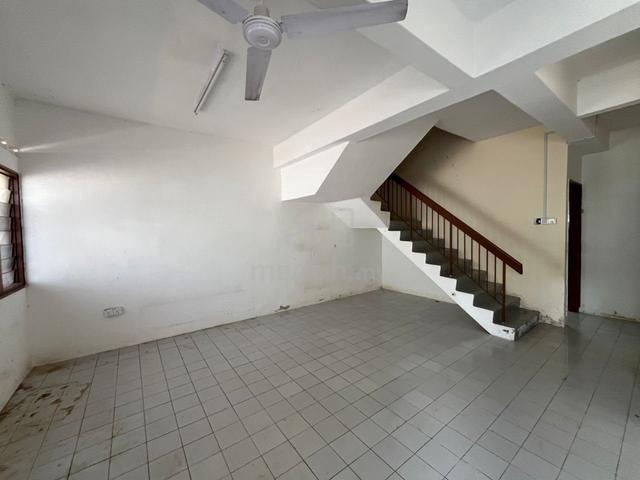 2 Storey @ Taman Johor Jaya/ Jalan Anggerik/ Tebrau 1