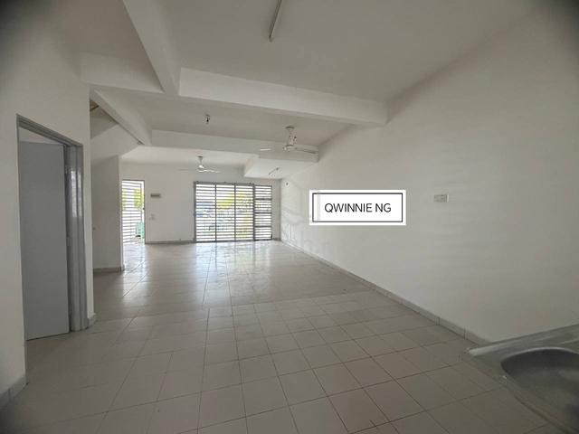 2storey terrace house TAMAN Tangling Simpang Ampat For Rent 1