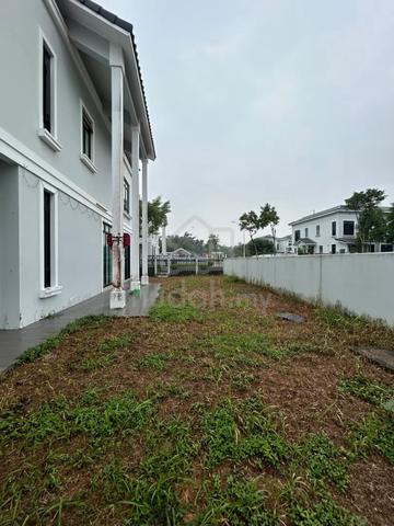 AAA Eco Tropics Millsgate Double Storey Terrace CORNER (4bed4bath) 1