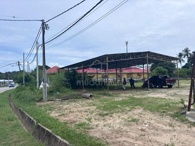 Tanah untuk disewa di Jalan Utama Padang Putih , Langkawi 1