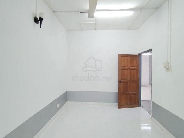 Gunung rapat Single Storey House For Rent 4