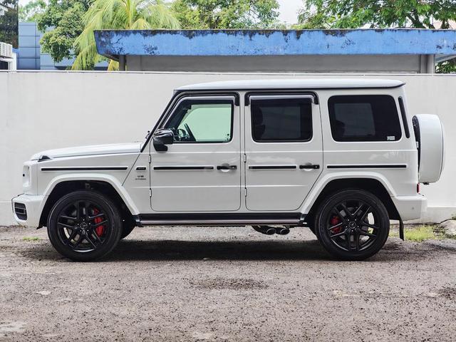 RARE 2023 Mercedes Benz G-CLASS 4.0 63 AMG RED INT - 4