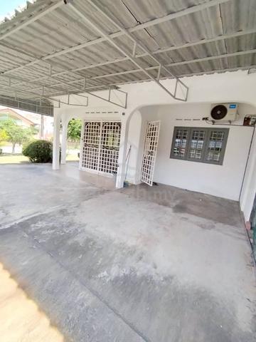 For Rent Taman Suria Single Storey Corner Lot , 3 Bedrooms 1