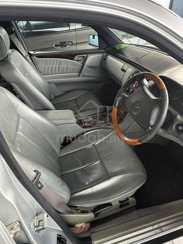 1995 Mercedes Benz 230E 2.0 (M) - 2