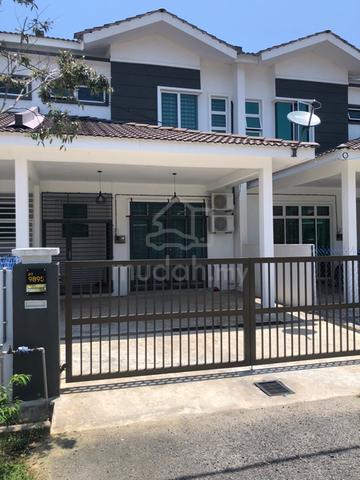 Dahlia Homestay, Kijal Kemaman - Accommodation & Homestays for rent in ...