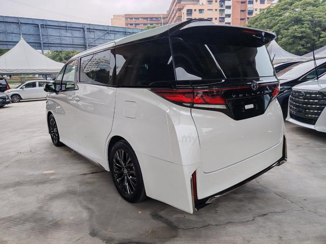 2024 Toyota Velllfire 2.4 Turbo Z Premier Grade 5A - 3