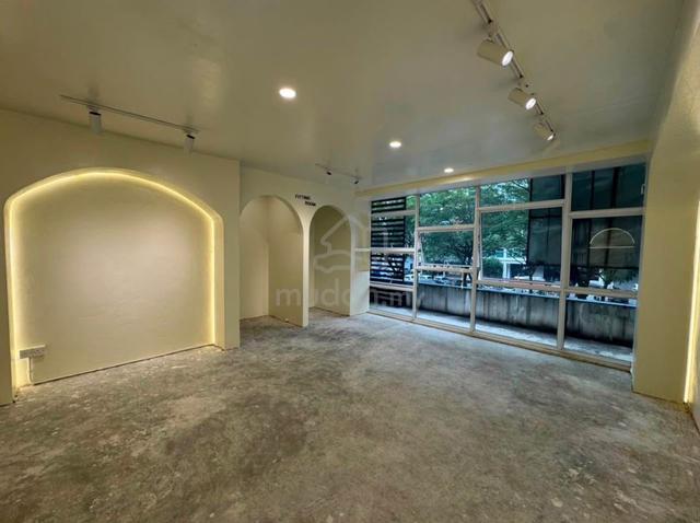 1ST FLOOR Shoplot, GALA CITY 1