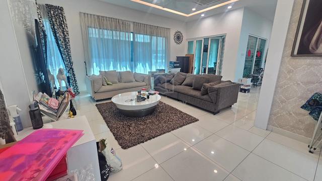 Ambang Botanic 2 @ Klang 3 Storey Bungalow Fully Furnished for Rent 1