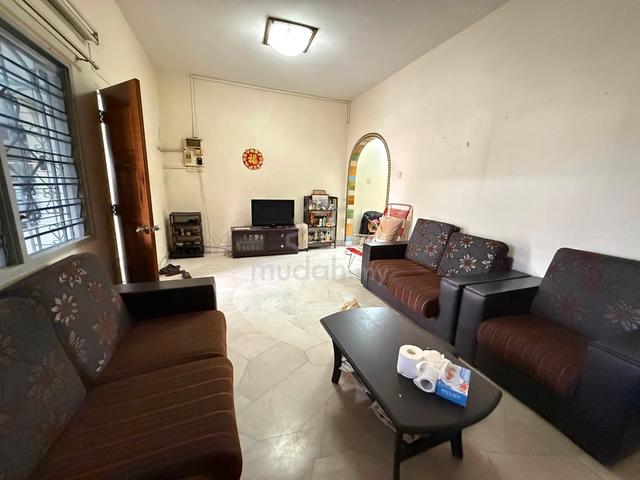Taman Silibin Double Storey House 20x70 1
