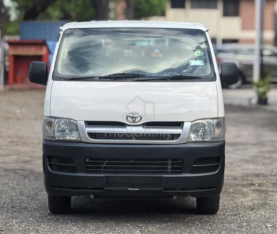 2007 Toyota Hiace 2.5 Panel Van - 1
