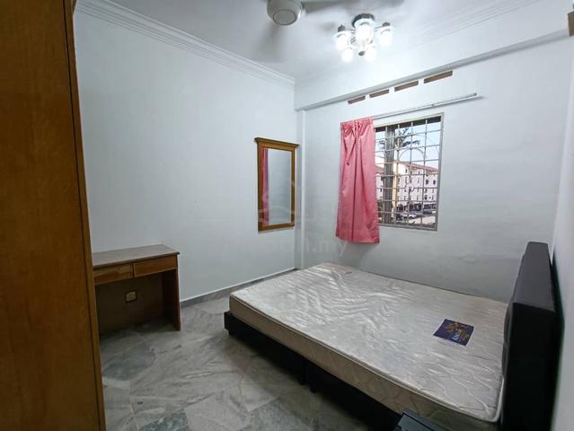 Goodyear Court 7 5