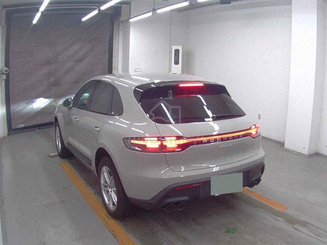 READY UNIT 2024 Porsche MACAN 2.0T FACELIFT - (A) - 3