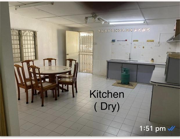Single storey terrace house 1