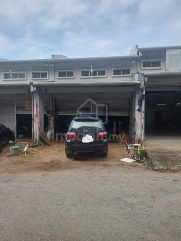 Bengkel / Industrial Lot di Jaya Gading Kuantan utk diJual 1