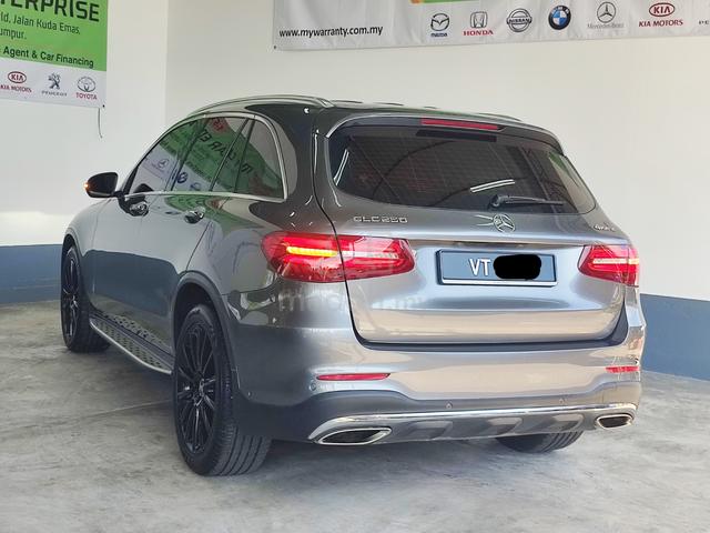 2017 Mercedes Benz GLC250 4MATIC COUPE AMG LINE - 2