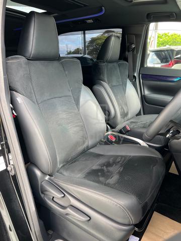 Toyota VELLFIRE 2.5 ZA GOLDEN EYE (A) - 4