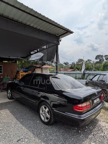 2005 Mercedes Benz E-CLASS 2.6 240 AVANTGARDE - 3