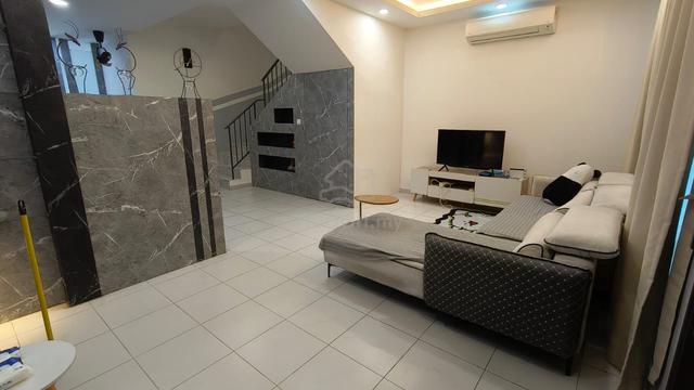 Scientex Utama @ Senai 2Storey Almost Full Furnish Nice Condition 1