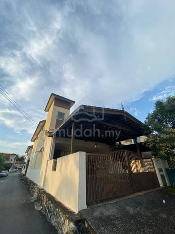 End Lot Double Storey Terrace @ Taman Emas, Dengkil 1