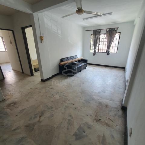 Flat PKNS Seksyen 7 Shah Alam 1