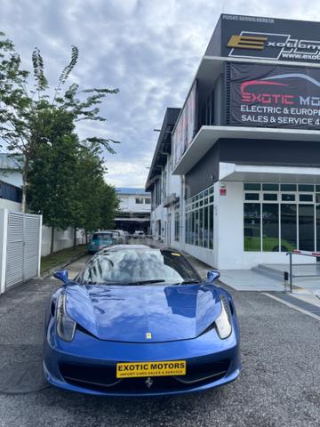 Ferrari 458 Italia 2012 worth of options - 2