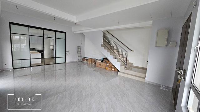 Brand New!! End lot Double storey house For Sale Rimbayu Ijm Livia 1