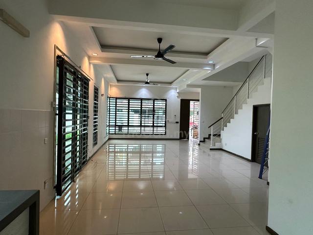 Southbay Residence 3130sf Corner Unit 1