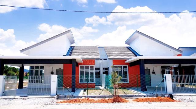 [SEMI D !!] Rumah Berkembar 45'X90' di Rembau! 1