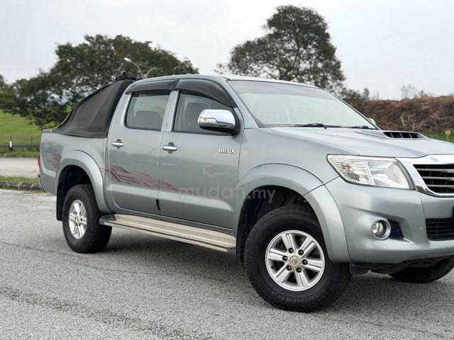 2014 Toyota HILUX 2.5 G - 2