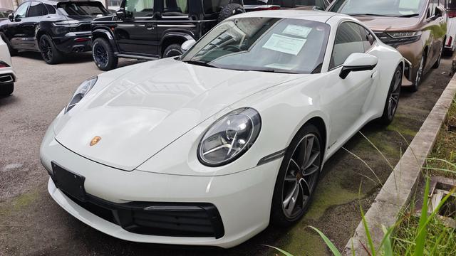 Porsche Carerra 911 - 1