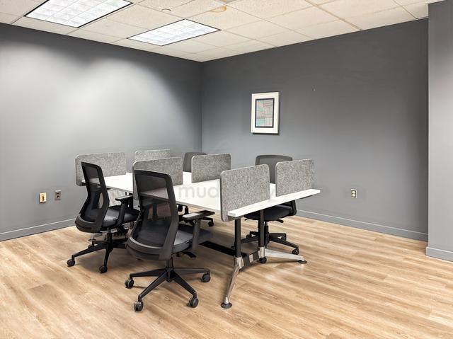 Book a reserved coworking spot or hot desk in HQ Megan Salak Park 1
