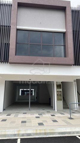 Seremban 2 Shop Lot For Rent (Ground floor & basement) 1
