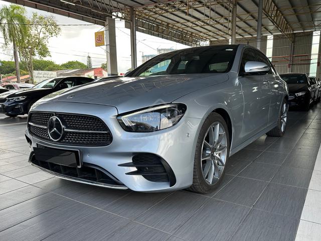 2023 Mercedes Benz E300 AMG. LOW MILAGE!! - 1