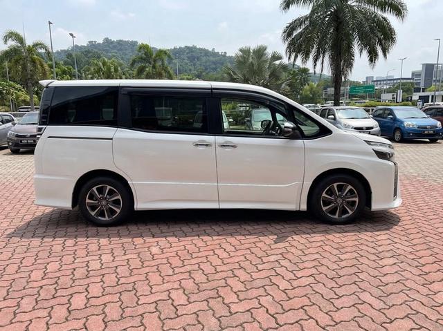 2022 toyota voxy under warranty free service - 2