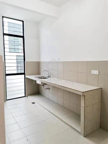Nice condition Modern design bandar Seri alam @masai house for sale 3