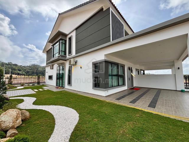 Gated & Guarded Super Link Terrace House Batu Pahat 1