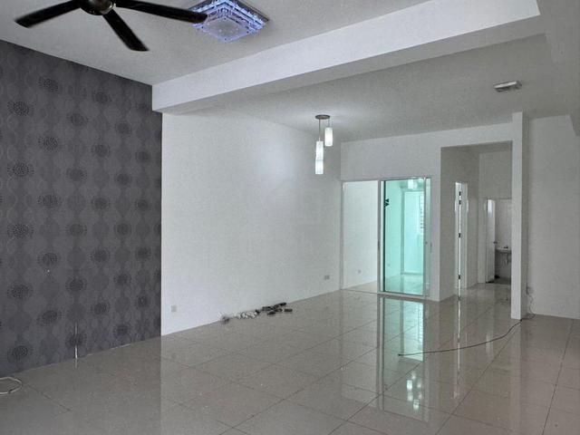2 Sty Terrace@ Taman Nadayu 92, Kajang, Freehold, Guarded, Super Cheap 1