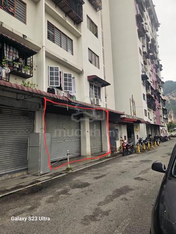 Ground Floor Shop @ Pangsapuri Cempaka Taman Gombak | 480sf 1