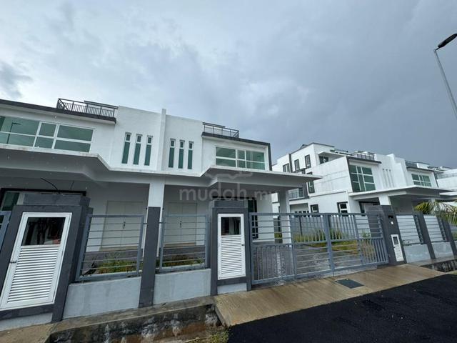 BRAND NEW SEMI D! 3 Storey Taman Klebang Utama, Gated & Guarded 1