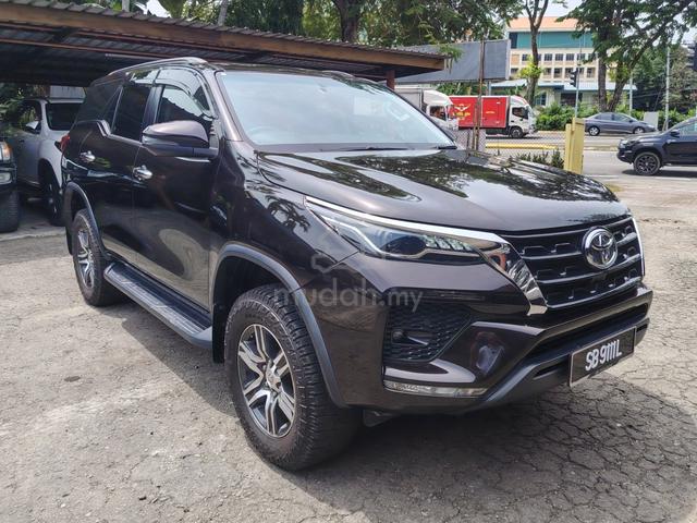 2022 Toyota FORTUNER 2.4 Diesel Facelift - 2