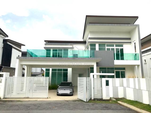 NON BUMI END LOT 2 Storey Bungalow Taman Saujana Heights, Bukit Katil 1